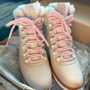 Cole Haan Women's Zerogrand Explore Getaway Hiking Boots Size 8